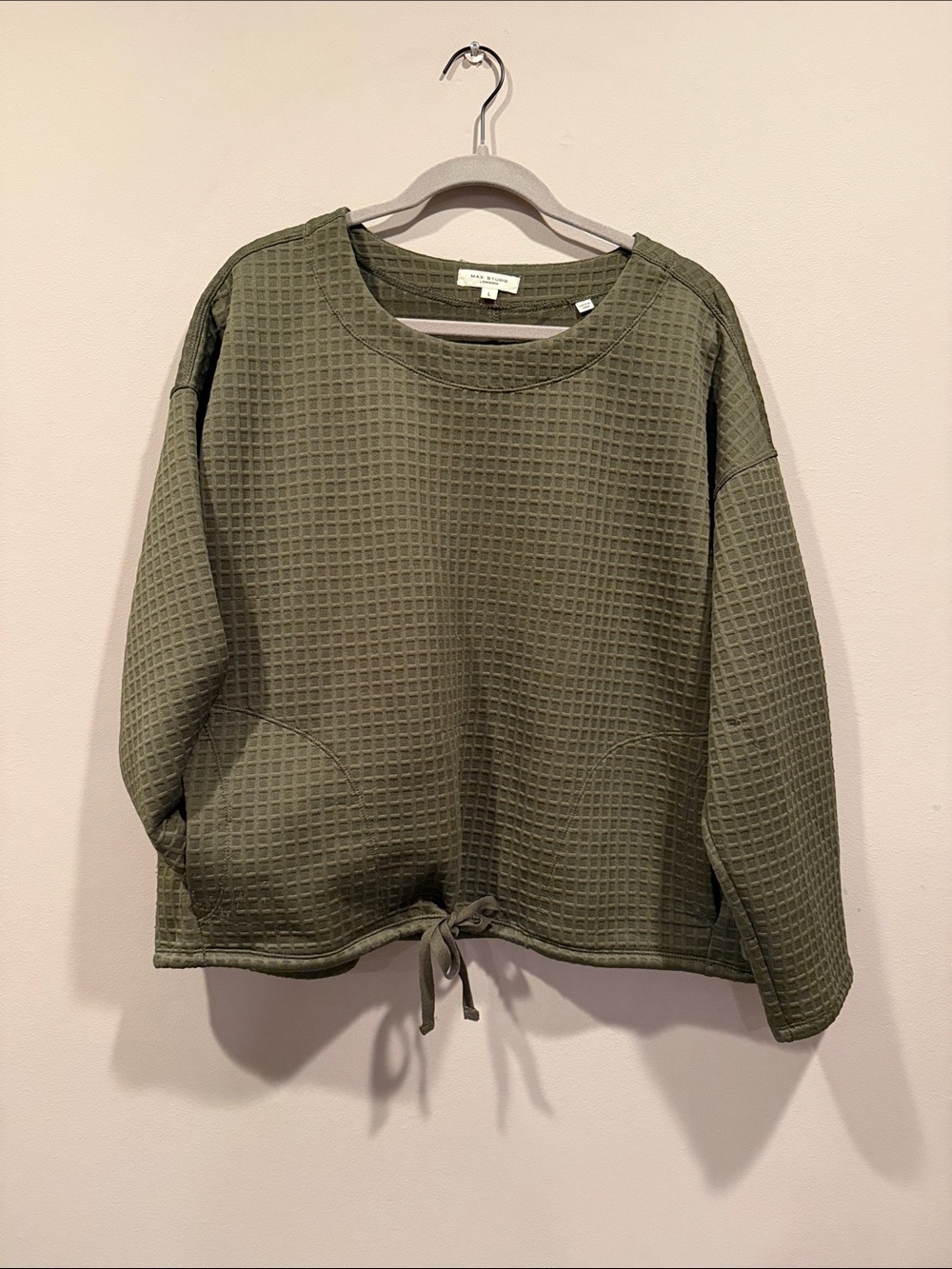 Max Studio Olive Waffle Drawstring Sweatshirt